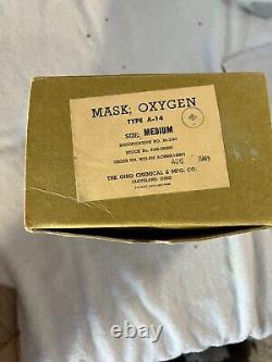 1945 WW2 US Army Air Force Type A-14 Demand Oxygen Mask in Box Size M