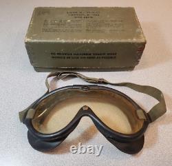 Original 1945 WWII Polaroid U. S. Army Air Force M-1944 Goggles in Box, 74-G-77