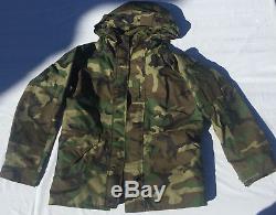 SET, ECWCS Army Air Force Parka, Cold Weather, Woodland, Med Reg With Liner & Pants