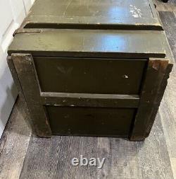 Vintage Wooden WW2 US Army Footlocker with Clothing Chest Trunk Military Air Force