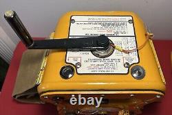 WW2 U. S Army Air Force Gibson Girl SCR-578 Survival Radio Transmitter Set