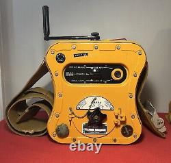 WW2 U. S Army Air Force Gibson Girl SCR-578 Survival Radio Transmitter Set