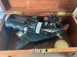 WW2 US Air Force US Army Air Corps navigating Octant in box with spare lenses