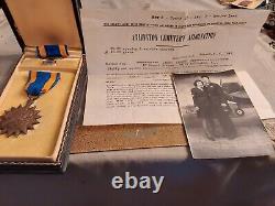 WWII US Army Air Corps Force Boxed Air Medal w Full Wrapped Brooch