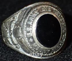 Bague en argent sterling avec l'insigne du pilote de Moody Field de l'US Army Air Forces de la Seconde Guerre mondiale à Wichita, KS.