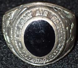 Bague en argent sterling avec l'insigne du pilote de Moody Field de l'US Army Air Forces de la Seconde Guerre mondiale à Wichita, KS.