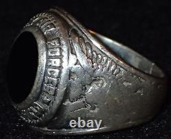 Bague en argent sterling avec l'insigne du pilote de Moody Field de l'US Army Air Forces de la Seconde Guerre mondiale à Wichita, KS.