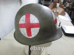 CASQUE DE MÉDECIN DE LA FORCE AÉRIENNE DE L'ARMÉE DE LA SECONDE GUERRE MONDIALE PORTÉ AU COMBAT AVEC NOM