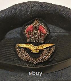 Casquette à visière des officiers de la Royal Air Force britannique de la Seconde Guerre mondiale