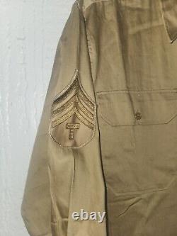 Chemise kaki d'été US WW2 de l'armée de l'air, taille 16x33, grande, en chino, comme neuve et impeccable.