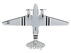 Douglas C-47 Skytrain Forces Aériennes de l'Armée Américaine Olive Drab Snap-Fit 1/80