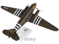 Douglas C-47 Skytrain Forces Aériennes de l'Armée Américaine Olive Drab Snap-Fit 1/80