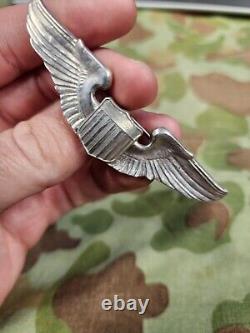 In French, the title would be translated as: 'Seconde Guerre mondiale US Army Air Corps Air Force Josten Ailes de Pilote en Argent Sterling'