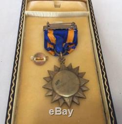 La Médaille Aérienne Gravée Du Corps De L'armée De L'air Des États-unis Est Nommée T / Sgt Alexander Fisher A. C