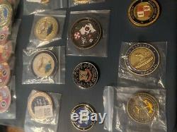 Lot De 41 Coins Défi Militaire / Médailles Force De L'armée-marine-air Et Des Pièces Universelles