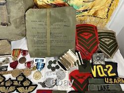 Lot de 427 épingles et patchs militaires vintage de la Première Guerre mondiale, de la Seconde Guerre mondiale, du Vietnam, de l'armée de l'air, de l'armée de terre, de la marine et des marines.