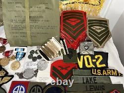 Lot de 427 épingles et patchs militaires vintage de la Première Guerre mondiale, de la Seconde Guerre mondiale, du Vietnam, de l'armée de l'air, de l'armée de terre, de la marine et des marines.