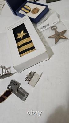 Lot de Médailles, Épingles, Barres, Patches, Boutons de Rang de l'Armée de l'Air des États-Unis Vintage