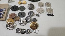 Lot de Médailles, Épingles, Barres, Patches, Boutons de Rang de l'Armée de l'Air des États-Unis Vintage