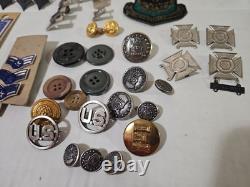 Lot de Médailles, Épingles, Barres, Patches, Boutons de Rang de l'Armée de l'Air des États-Unis Vintage