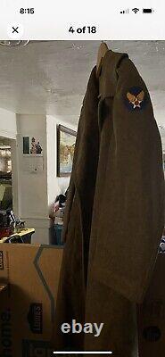 Manteau long en laine olive pour officiers militaires de l'armée de l'air de la Seconde Guerre mondiale avec écusson d'insigne - Taille S 36