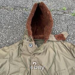 OG VTG WW2 1940s B9 Parka US ARMY AIR FORCE Flight Coat Jacket Conmar<br/> <br/>Traduction : Parka B9 OG VTG de la Seconde Guerre mondiale des années 1940 de l'US ARMY AIR FORCE avec veste de vol Conmar