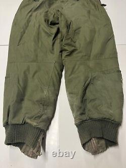 Pantalon de vol Type A-11 de l'armée de l'air américaine de la Seconde Guerre mondiale, doublé, daté de 1944, taille 32x32 USA.