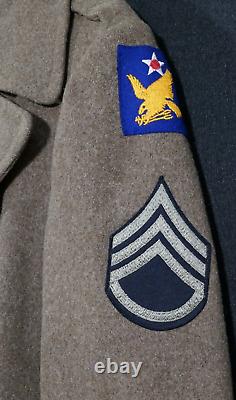 Seconde Guerre mondiale USAAF 2e Armée de l'Air Sergent-chef Manteau de laine 36R Daté de 1942, CLARK