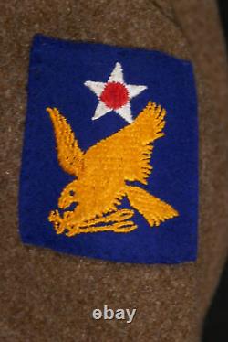 Seconde Guerre mondiale USAAF 2e Armée de l'Air Sergent-chef Manteau de laine 36R Daté de 1942, CLARK