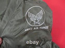 Seconde Guerre mondiale, veste et pantalon de la combinaison de vol électrique de l'USAAF, modèle F-3A, jamais utilisés
