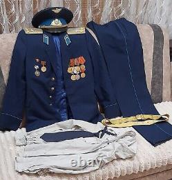 Uniforme militaire vintage soviétique de l'armée de l'air officier de l'armée URSS colonel. ORIGINAL