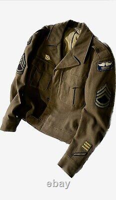 Veste Ike de l'armée de l'air américaine de la Seconde Guerre mondiale, écusson de la 15e Air Force en fil d'or.