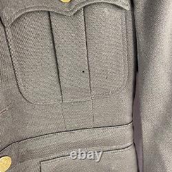 Veste d'uniforme d'officier du Corps aérien de l'armée américaine de la Seconde Guerre mondiale avec un patch de feutre AAC original