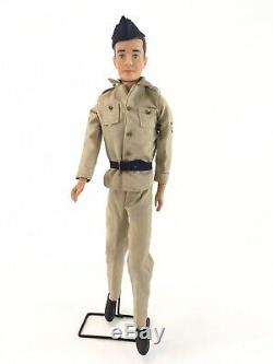 Vintage Ken Doll Avec Army Air Force Look 1965 Pliable Pattes Rouges Joues Htf Barbie