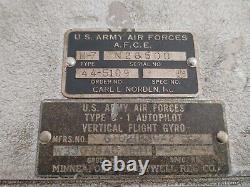 WWII Norden U. S. ARMY AIR FORCES M7 C1 AUTOPILOTE VERTICAL VOL GYRO vise