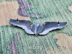WWII US Army Air Corps Air Force Sterling Silver Bomber Wings 3 Inch translates to: 'Ailes de bombardier en argent sterling de 3 pouces de l'armée de l'air du corps aérien de l'US Army pendant la Seconde Guerre mondiale.'