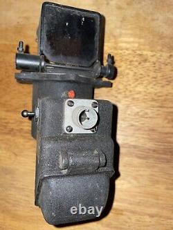 Ww2 US Army Air Force N-6a Boeing Gun Sight would be translated as 'Viseur d'arme Boeing N-6a de l'US Army Air Force pendant la Seconde Guerre mondiale' in French.