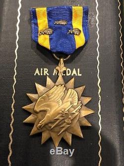 Ww2 Us Army Air Medal W Case & Huitième Patch De La Force Aérienne, Wrap Broche 3 Feuilles De Chêne